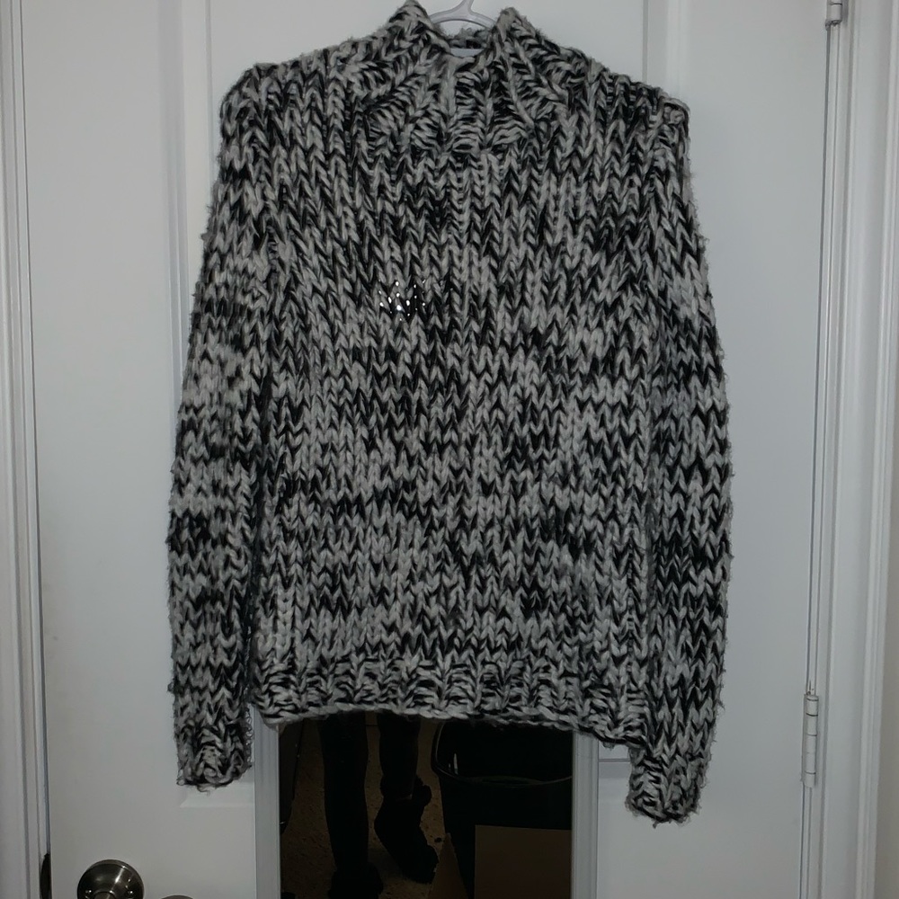 White crow top 3/$14 OR 4/$17!!!